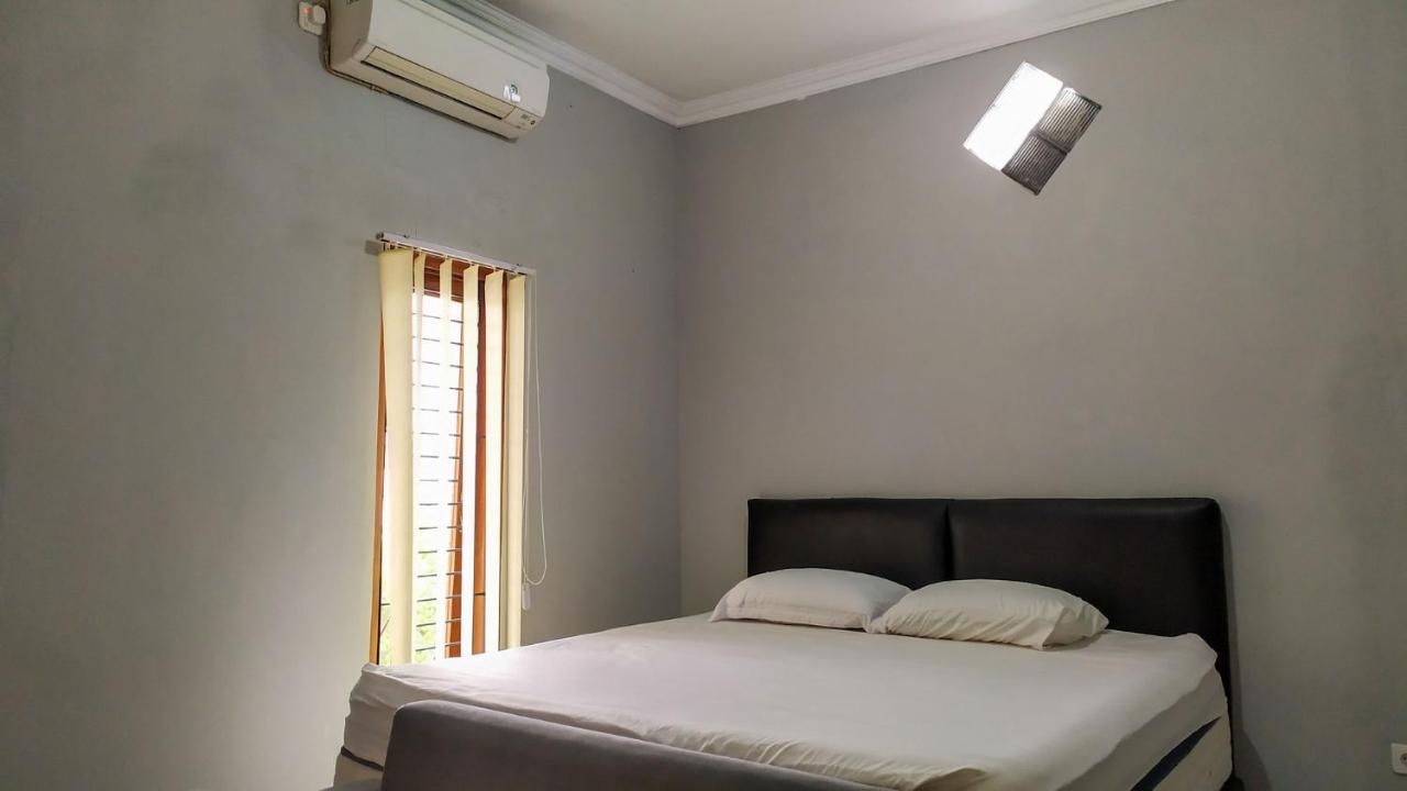 מלון Omah Leren Mitra Reddoorz Near Gembiraloka Zoo יוגיאקרטה מראה חיצוני תמונה
