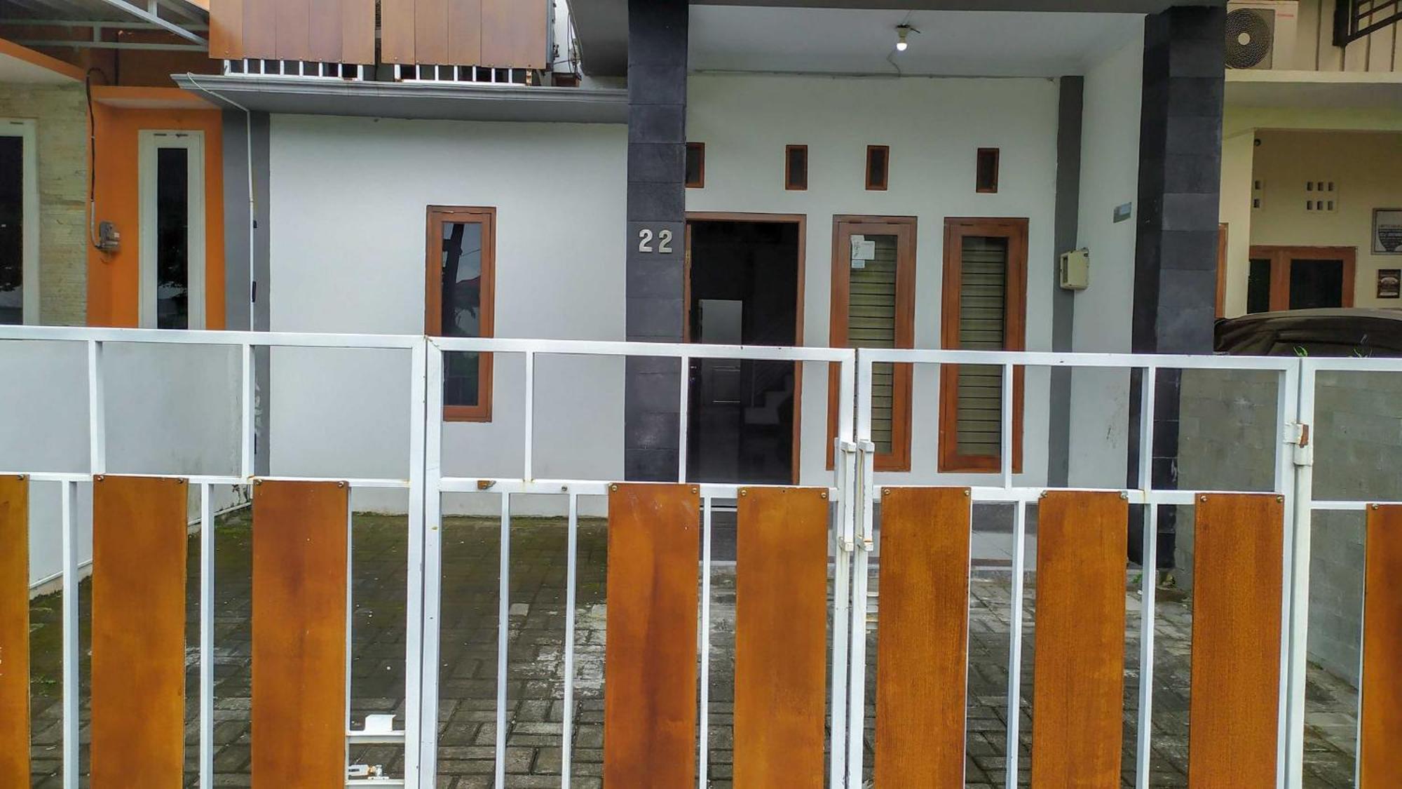 מלון Omah Leren Mitra Reddoorz Near Gembiraloka Zoo יוגיאקרטה מראה חיצוני תמונה